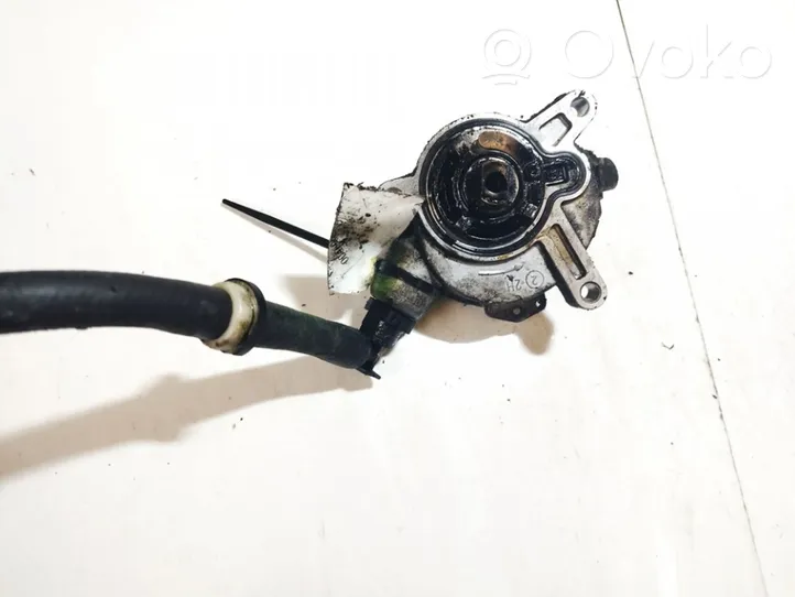 Volvo S60 Vacuum pump 08658230