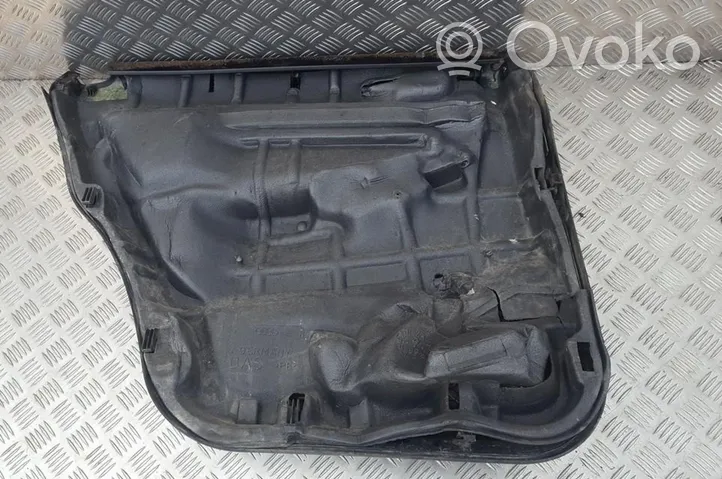 Audi A4 S4 B5 8D Takaoven verhoilu 8D1971807BJ