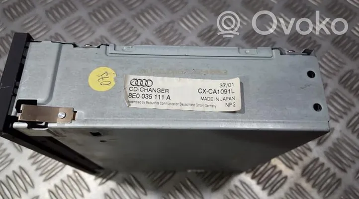 Audi A4 S4 B6 8E 8H CD/DVD keitiklis 8e0035111a