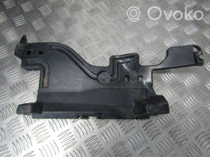 Toyota Yaris Inne części wnętrza samochodu 556060d010