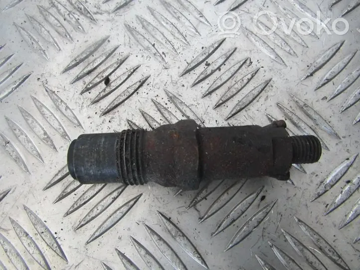 Opel Kadett E Injecteur de carburant LCR6733101C