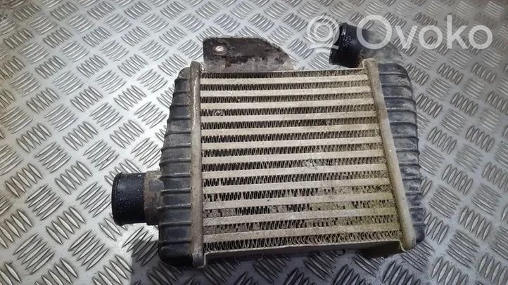 Hyundai Elantra Chłodnica powietrza doładowującego / Intercooler 