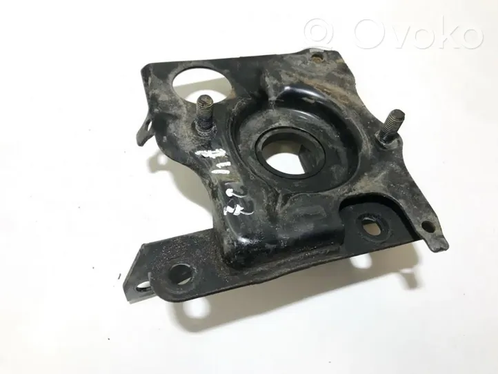 Toyota Prius (XW20) Engine mounting bracket 