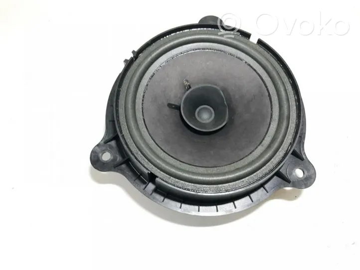 Nissan Juke I F15 Garsiakalbis (-iai) priekinėse duryse 28156br00a