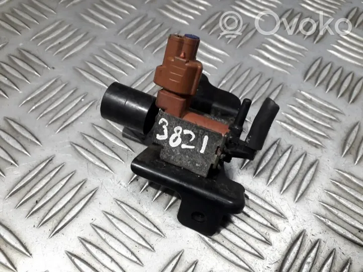 Toyota Corolla E120 E130 Solenoidinis vožtuvas 