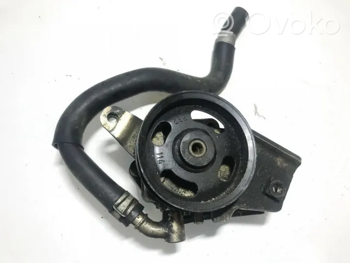 Nissan Primera Pompe de direction assistée 7611332114