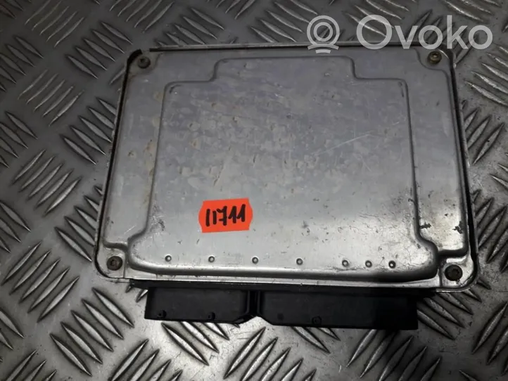 Seat Alhambra (Mk1) Engine control unit/module 038906019fc