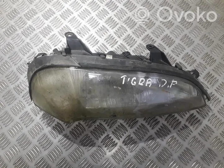 Opel Tigra A Priekinis žibintas 084421111r