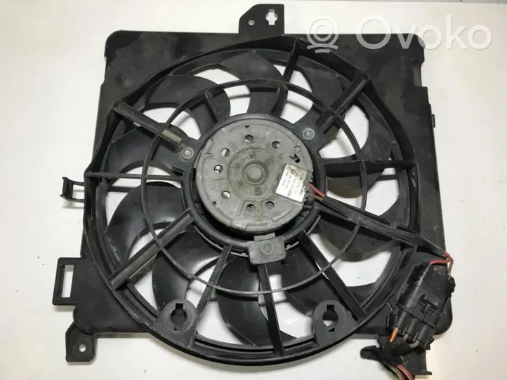 Opel Astra H Convogliatore ventilatore raffreddamento del radiatore 0130303957