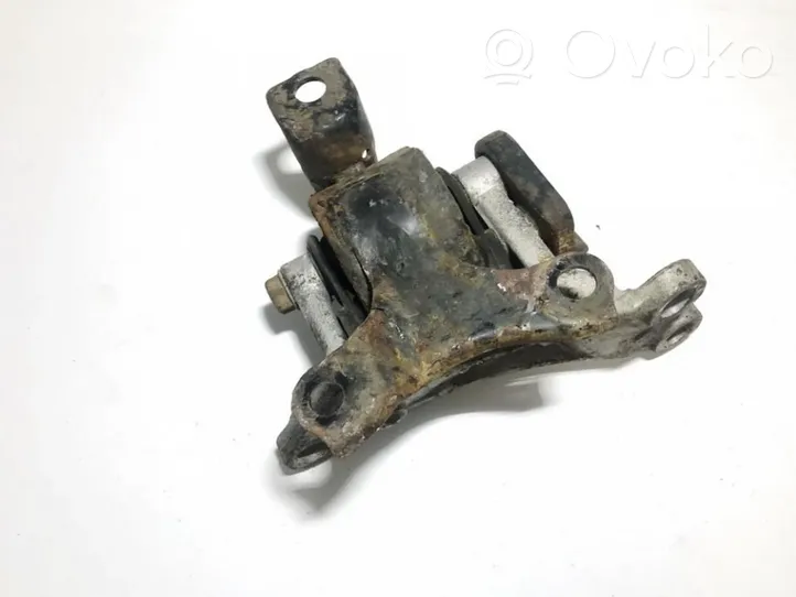 Honda CR-V Engine mount bracket 