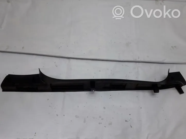 Opel Zafira B Rear sill trim cover 13129336