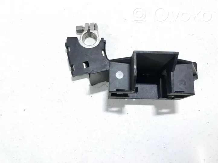 Audi TT TTS Mk2 Câble de batterie positif 8j0915459