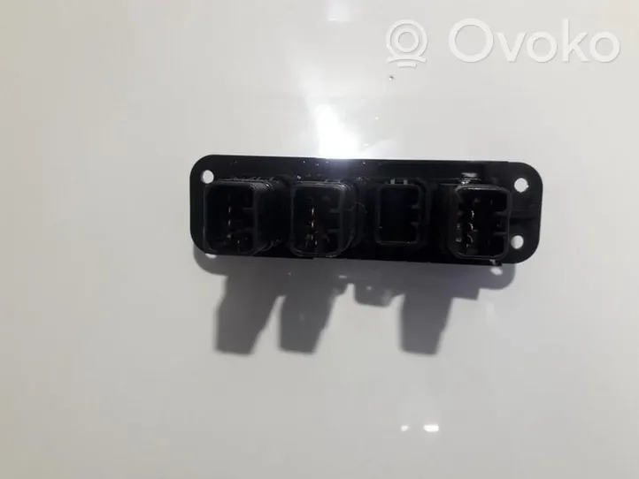 KIA Carnival Bouton de dégivrage pare-brise 31211b