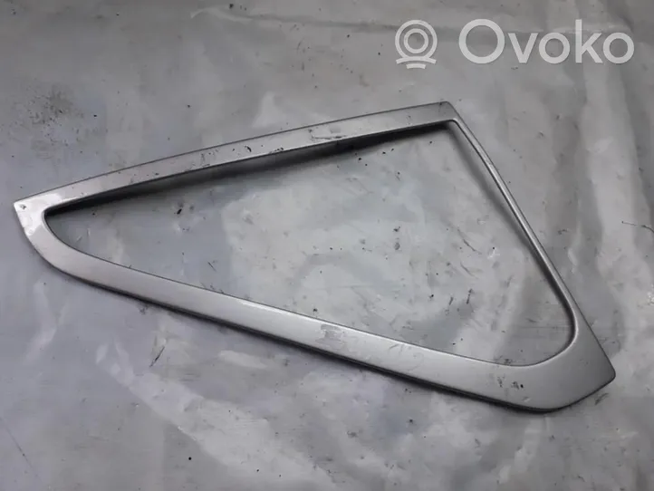 Volvo S70  V70  V70 XC Rivestimento modanatura del vetro della portiera posteriore 