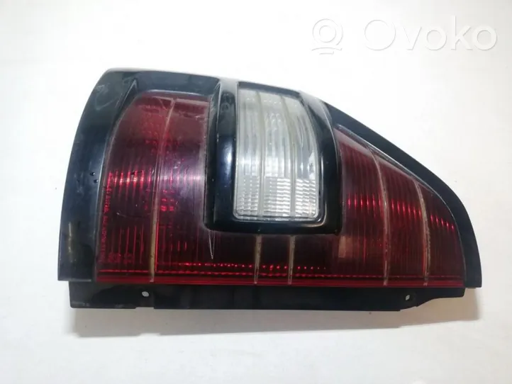 Mitsubishi Pajero Lampa tylna r1726