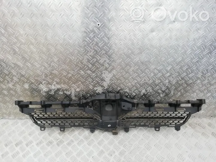 Toyota Corolla Verso AR10 Atrapa chłodnicy / Grill 531110f030