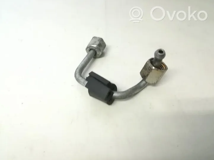 Volkswagen Golf VII Tuyau d'alimentation conduite de carburant 