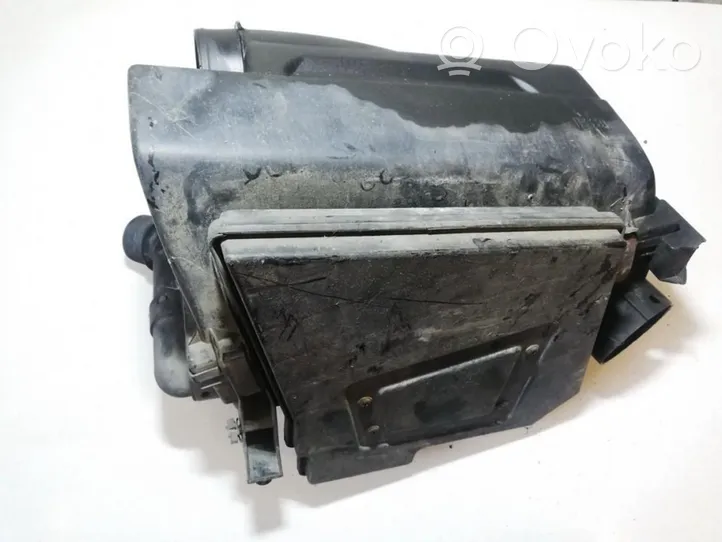 Volvo S40, V40 Boîtier de filtre à air 30824541