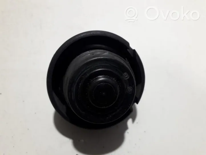 Volkswagen Polo III 6N 6N2 6NF Fuel tank filler cap 1h0201553b