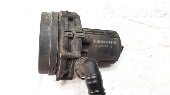 BMW 5 E39 Secondary air pump 72216628