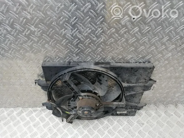 Ford Fiesta Convogliatore ventilatore raffreddamento del radiatore 8240365