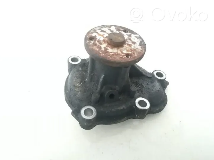 Opel Astra H Water pump 