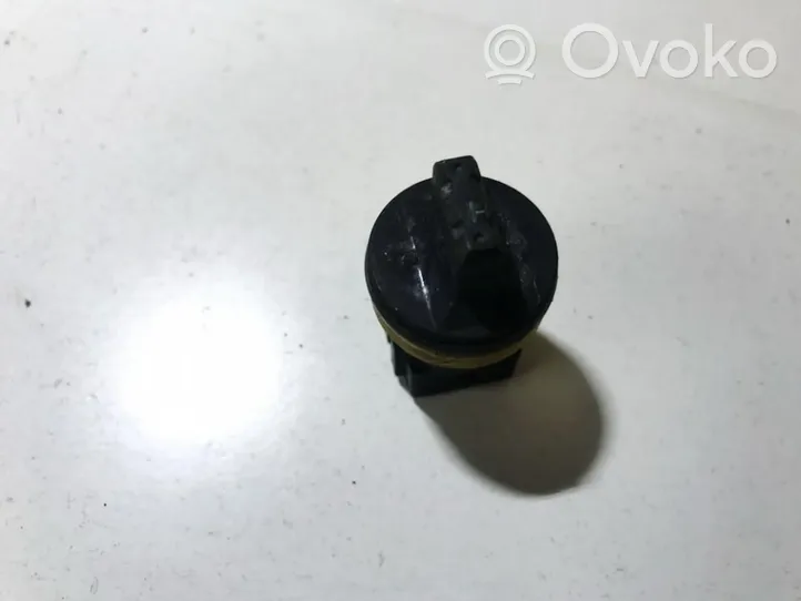 Audi A4 S4 B5 8D Sonde de température de liquide de refroidissement 357919501a