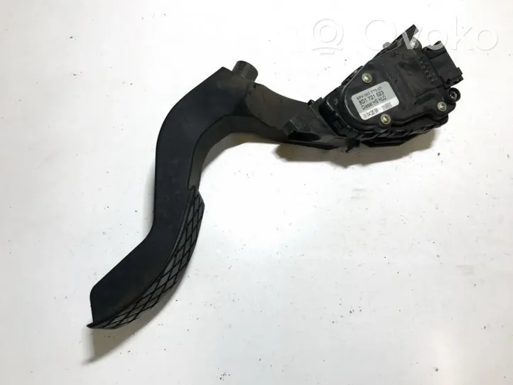 Audi A4 S4 B5 8D Pedale dell’acceleratore 8d1721523