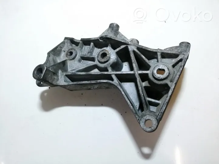 Renault Kangoo I Engine mounting bracket 8200393718