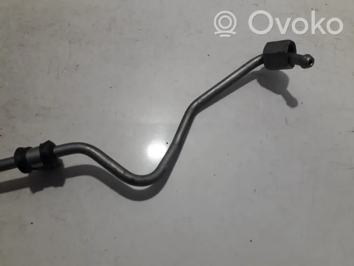 Audi A7 S7 4G Tuyau d'alimentation conduite de carburant 