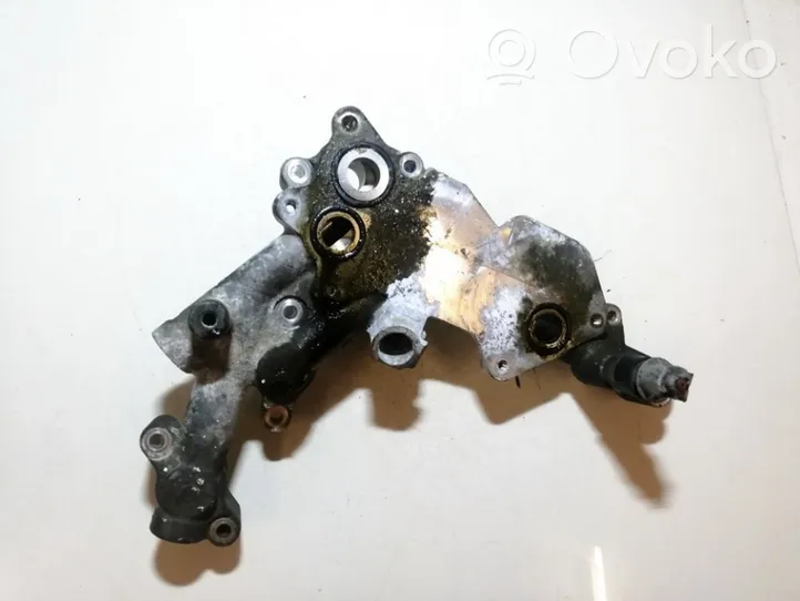 Toyota Avensis T250 Supporto di montaggio del filtro dell’olio 