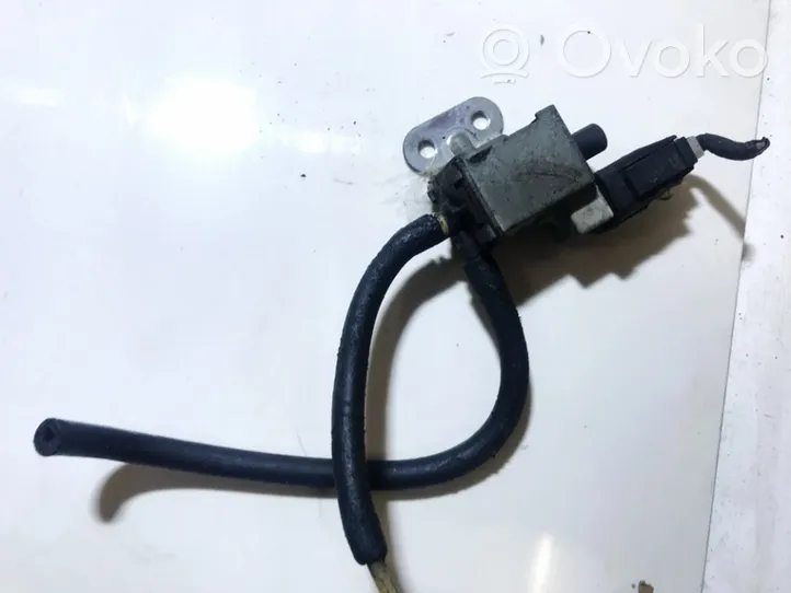 Volvo S40, V40 Turbo solenoid valve 72159302