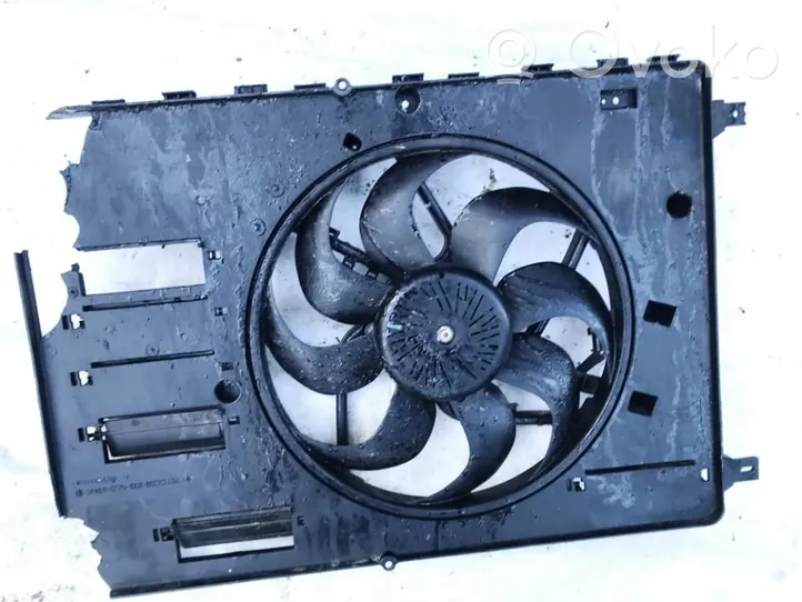 Volvo XC60 Radiator cooling fan shroud 8240543