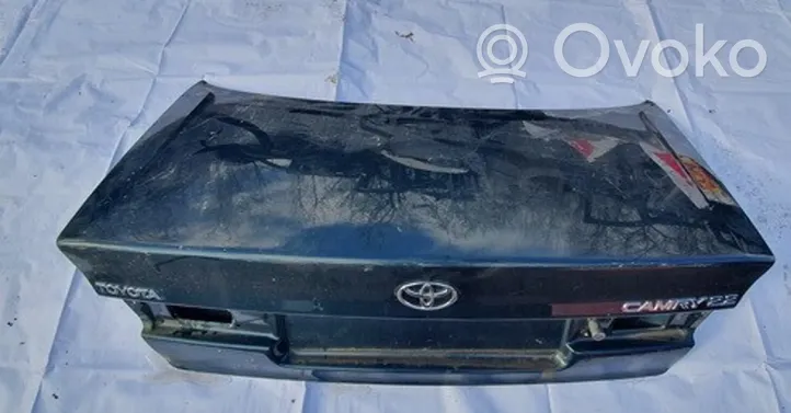 Toyota Camry Takaluukun/tavaratilan kansi zalias