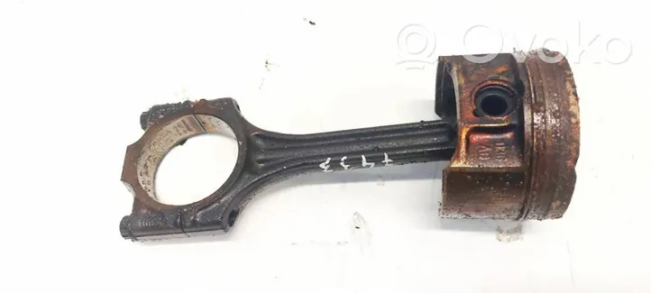 Volkswagen Polo Piston with connecting rod 