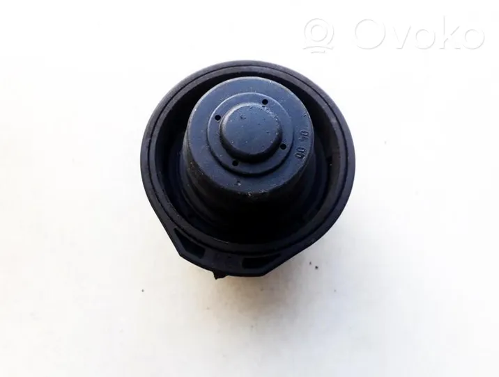 Volvo S40, V40 Fuel tank filler cap 