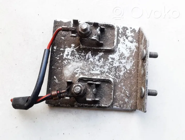 Audi A4 S4 B5 8D Coolant fan relay 8D0959493