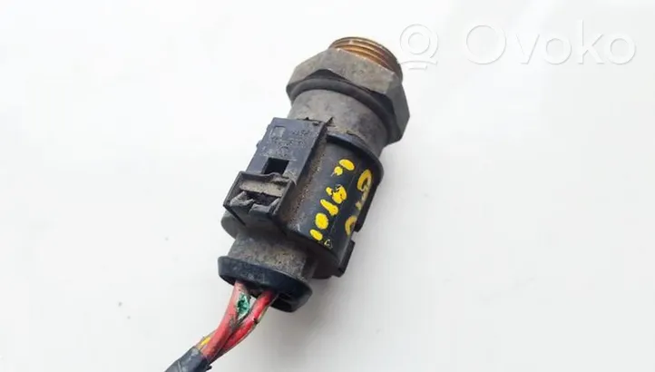 Volkswagen PASSAT B5 Air conditioning (A/C) pressure sensor 1H0959481A