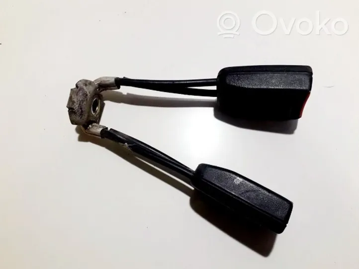 Volkswagen PASSAT B3 Klamra tylnego pasa bezpieczeństwa 357857739b