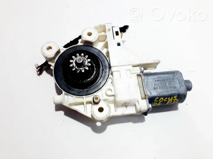 Ford Focus Moteur de lève-vitre de porte avant 995209101