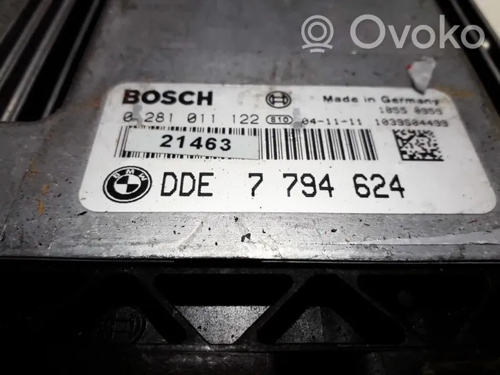 BMW 3 E46 Sterownik / Moduł ECU 0281011122