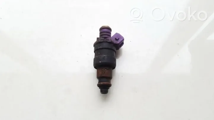 Renault Clio II Fuel injector 87377