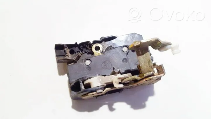 Renault Clio I Rear door lock 