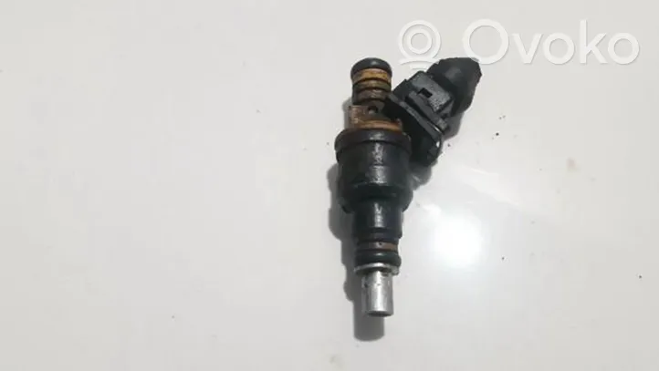 Saab 9000 CS Injecteur de carburant 0280150711