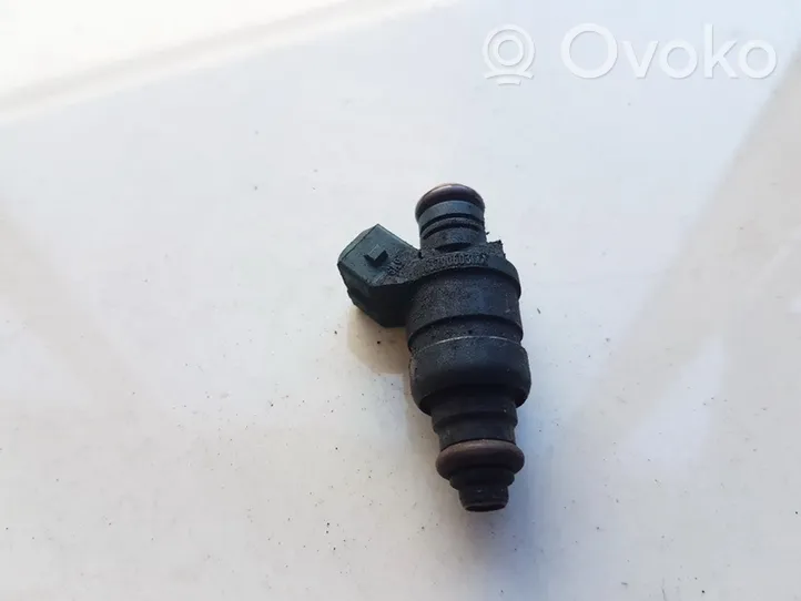 Audi A3 S3 8L Injecteur de carburant 037906031AA