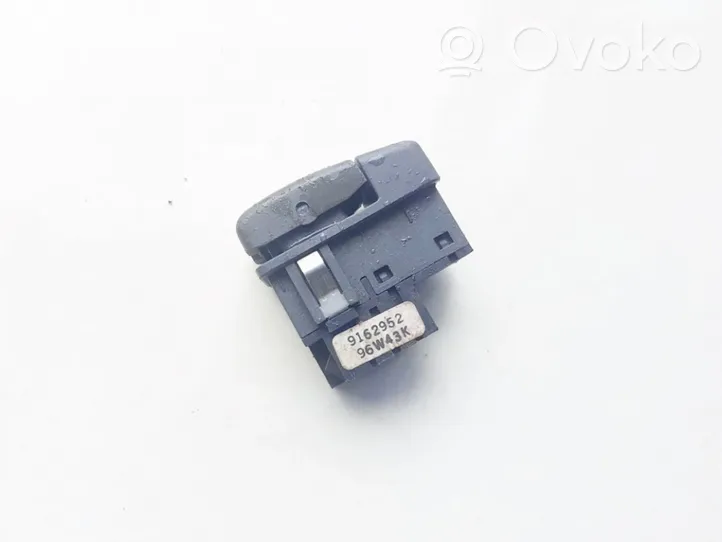 Volvo S70  V70  V70 XC Windscreen/window heater switch volvo4970