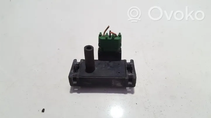 Renault Clio I Gaisa spiediena sensors 8768266