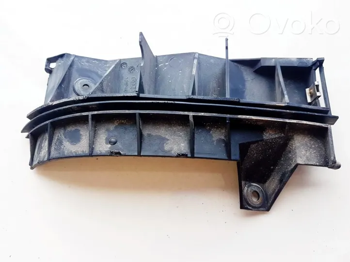 Audi A3 S3 8L Staffa di rinforzo montaggio del paraurti posteriore 8L0807377D