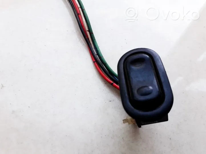 Mazda Xedos 6 Interrupteur commade lève-vitre 002166370
