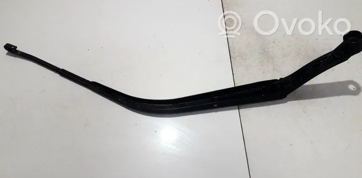 Mitsubishi Outlander Rear wiper blade arm 1844